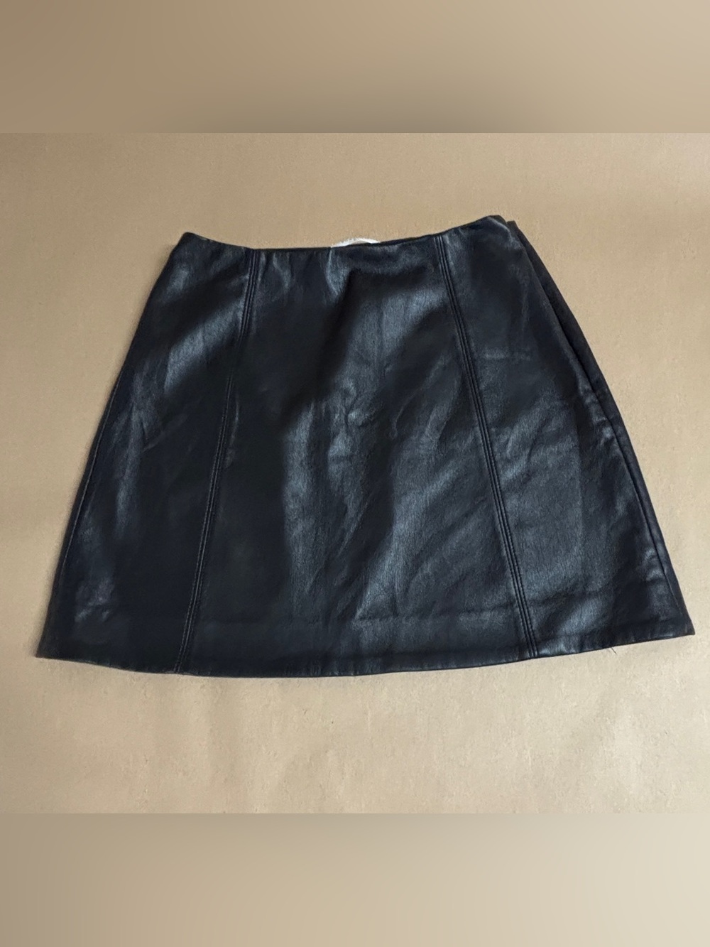 🖤 Aritzia Babaton Black Vegan Leather A-Line Mini Skirt